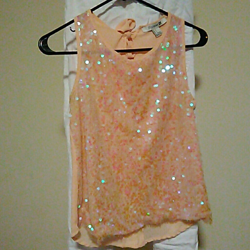 Sleeves shirt