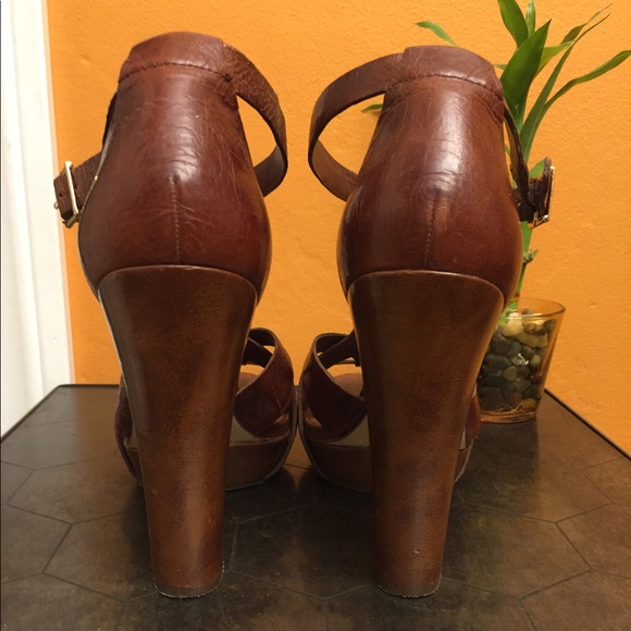 BCBGeneration Brown Leather T-String Platforms! - Picture 2 of 8