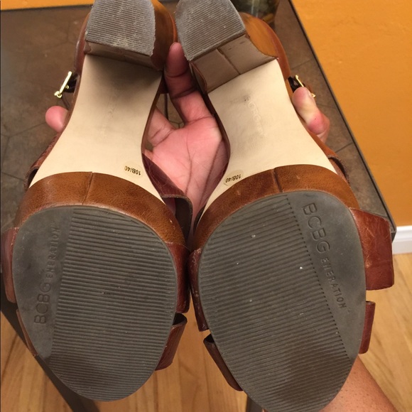BCBGeneration Brown Leather T-String Platforms! - Picture 5 of 8