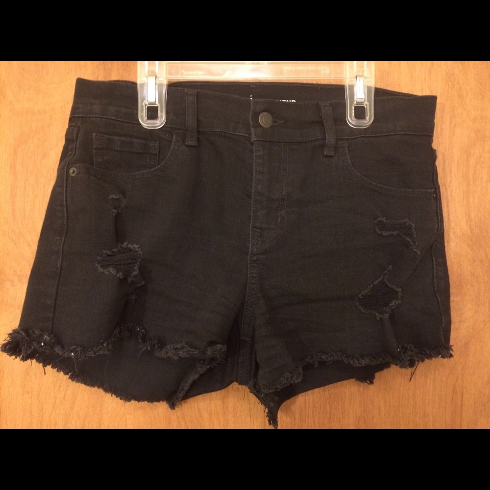 Old Navy black distressed jean shorts