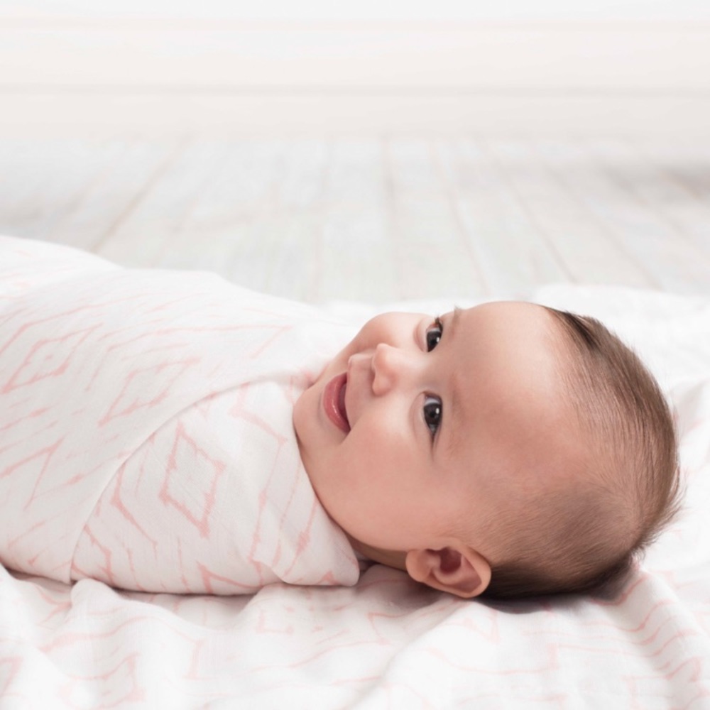 Aden & Anais Shibori Muslin Swaddle Set in Berry!! - Picture 4 of 4