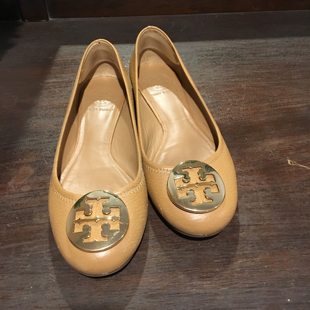 SOLD Tory Burch Flats leather