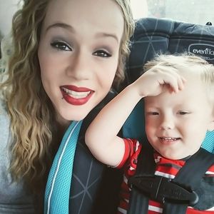 Meet your Posher, Dana