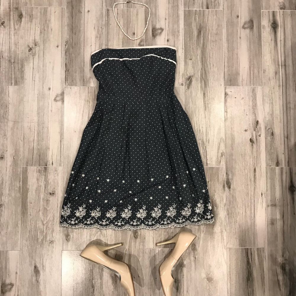 Polka dot short dress