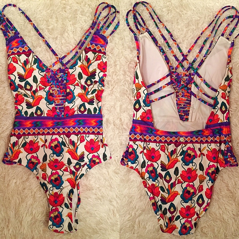 NWOT Nanette Lepore Antigua Bathing suit