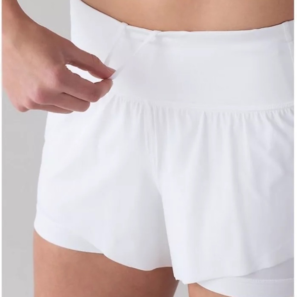 ❌sold❌ Lululemon white squad goals shorts