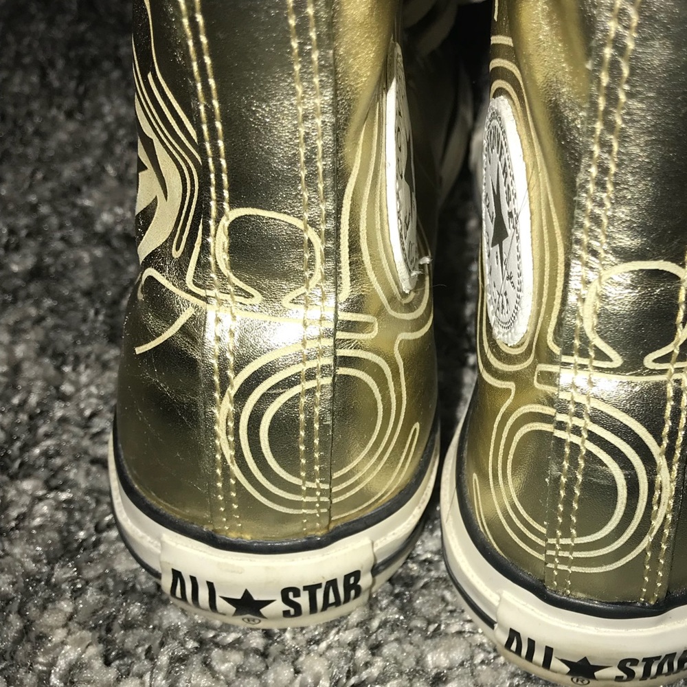 Converse - Picture 3 of 4