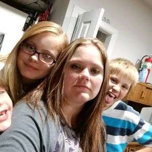 Meet your Posher, Holly