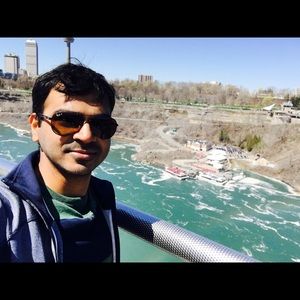 Meet your Posher, Vinesh