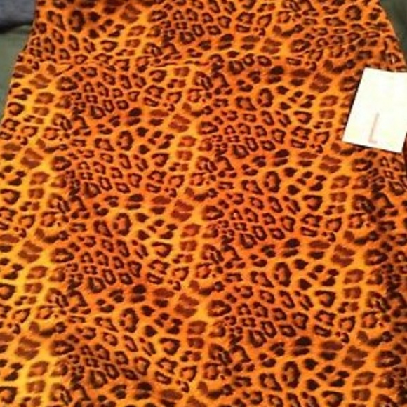 LuLaRoe Dresses & Skirts - Unicorn!! Lularoe Cassie Large