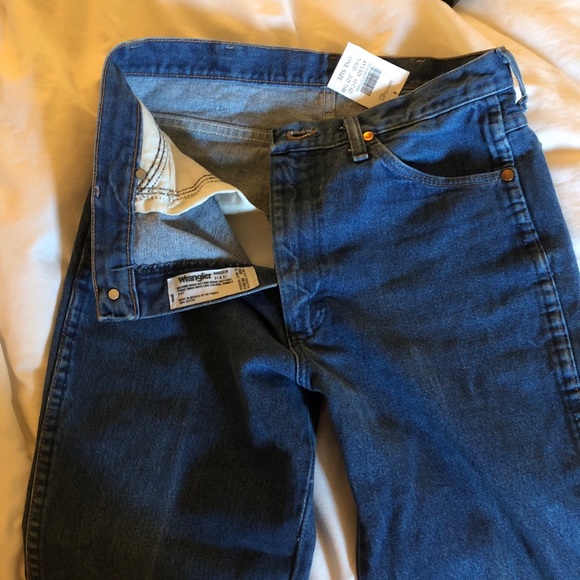 Brandy Vintage Wrangler - Picture 6 of 7