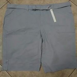 TODAY LAST CHANCE! Great grey khaki shorts.