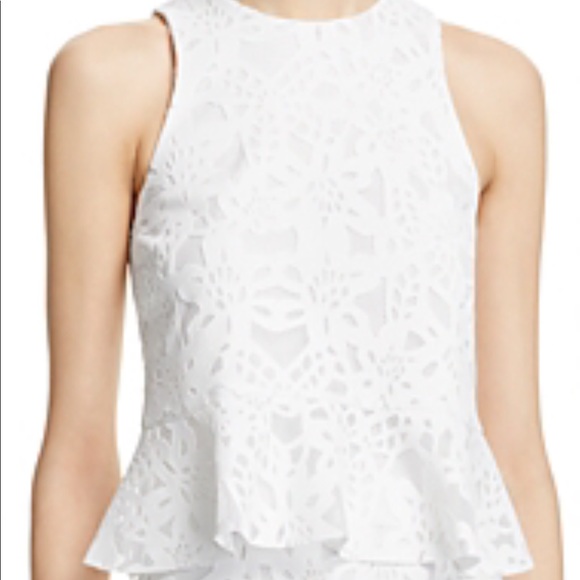 Aqua Tops - New with Tag Aqua floral white ruffle top 🌺