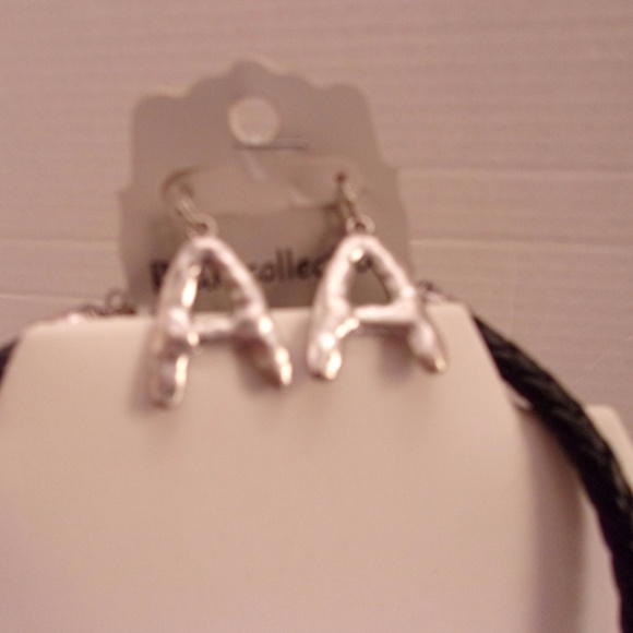 NWT GORGEOUS REAH COLLECTION NECKLACE & EARRINGS R - Picture 4 of 8