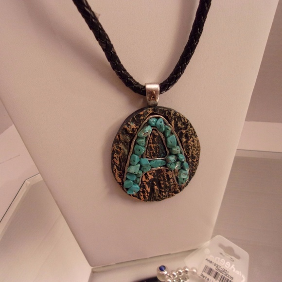 NWT GORGEOUS REAH COLLECTION NECKLACE & EARRINGS R - Picture 3 of 8