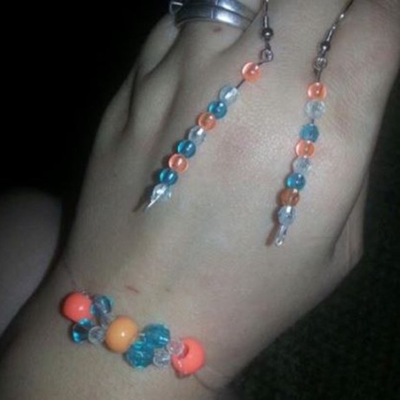 Jewelry - Picture 6 of 6