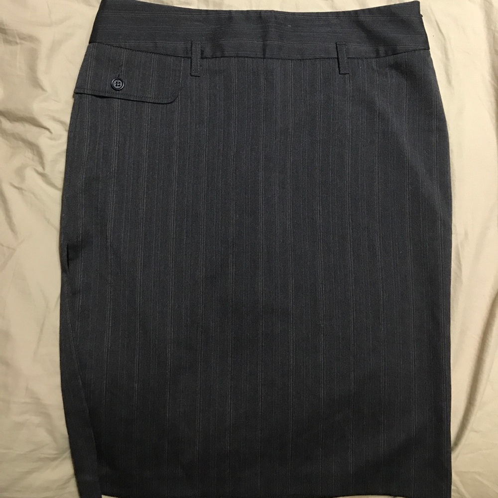 United Colors of Benetton pinstriped skirt Sz 6