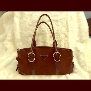 Brown shoulder bag