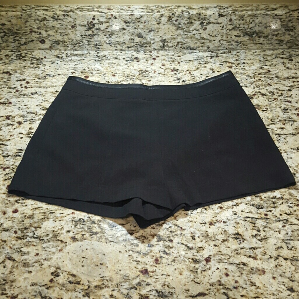 Black back-zip shorties!