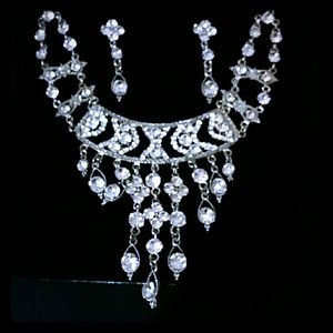 Unique Necklace and Earring Set