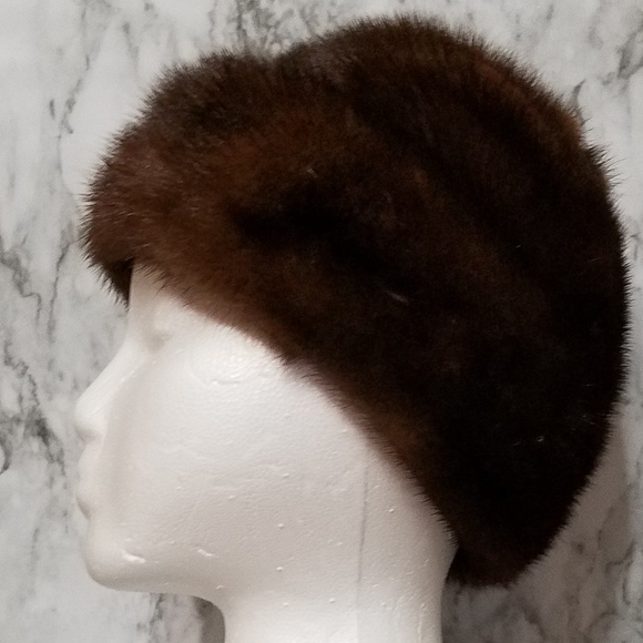 Amrose Vintage 1960\'s Era Fur Hat - Size Medium