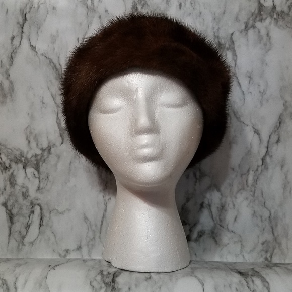 Amrose Vintage 1960\'s Era Fur Hat - Size Medium