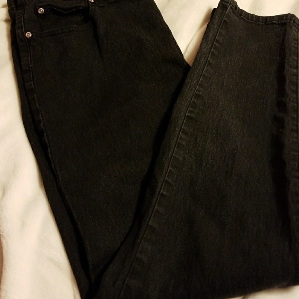 DG2 Black straight leg jeans NWOT