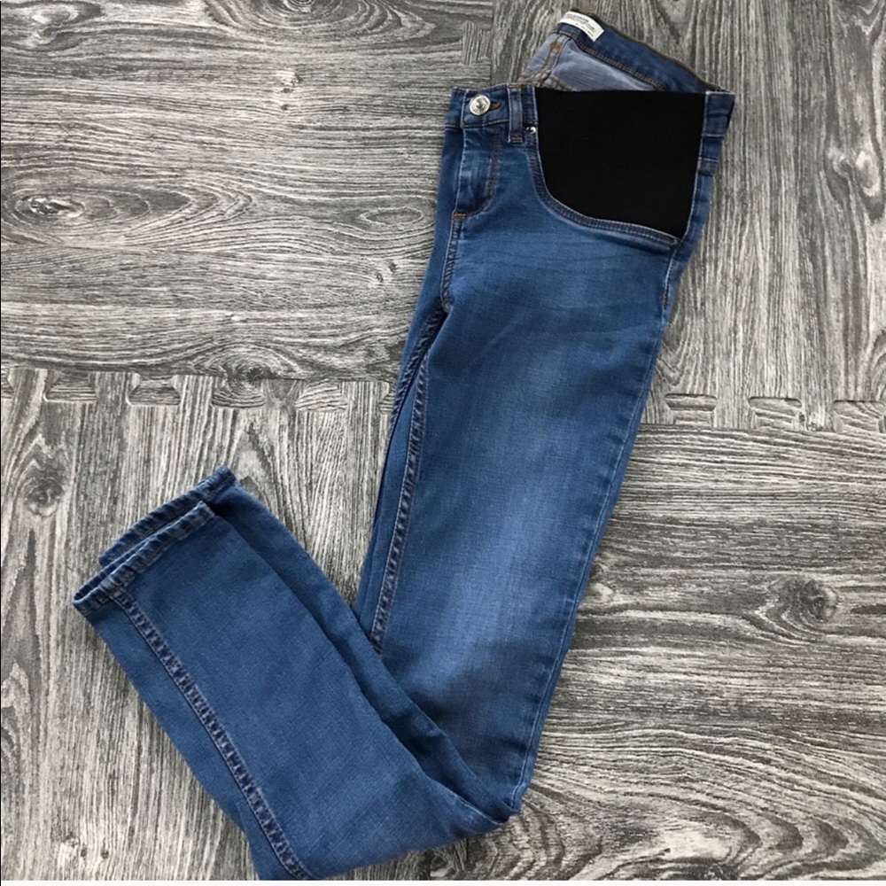 Skinny maternity jeans!