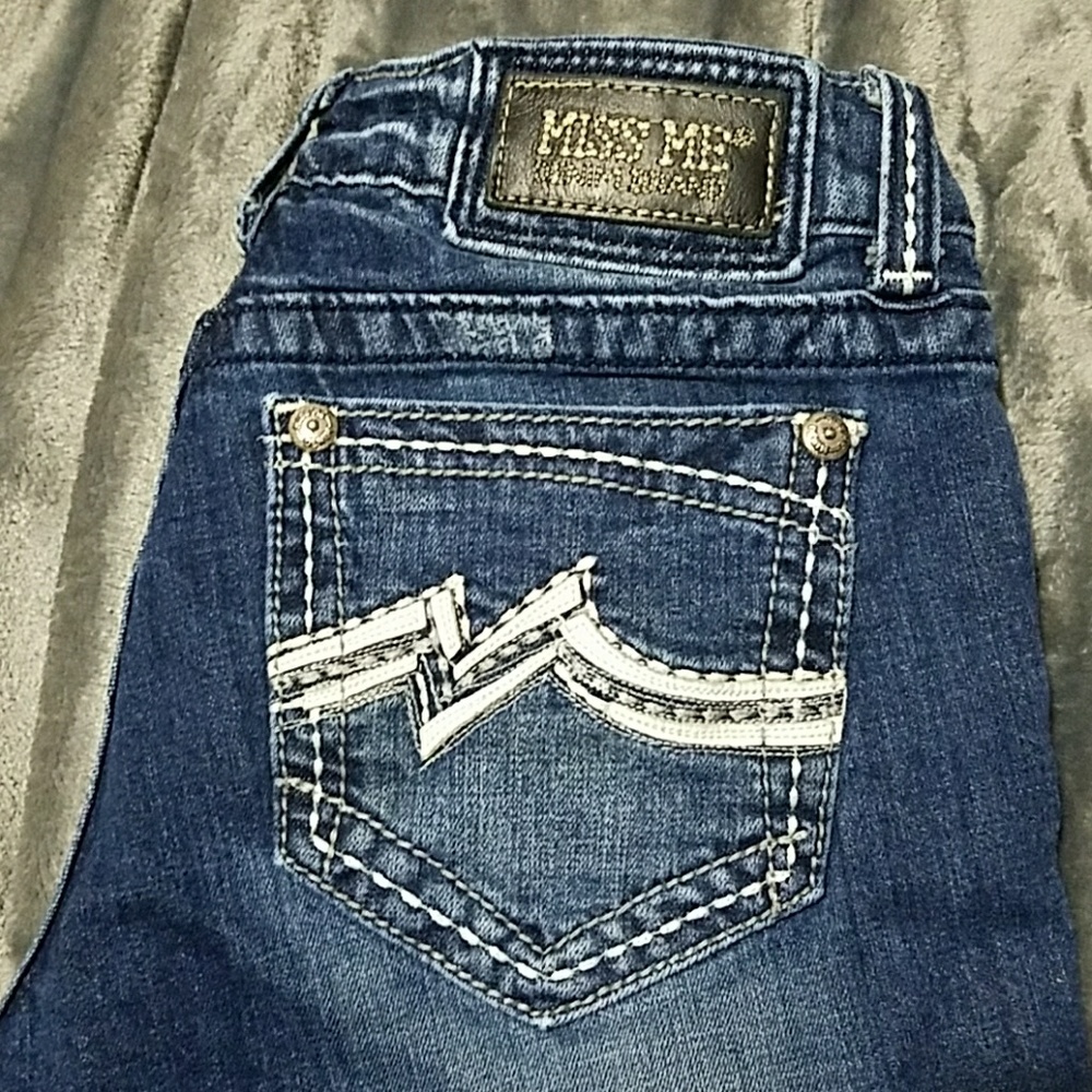 MISS ME DENIM BRAND 29X34 8" RISE