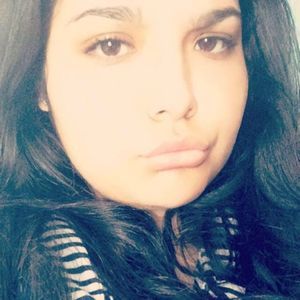 Meet your Posher, Elisama