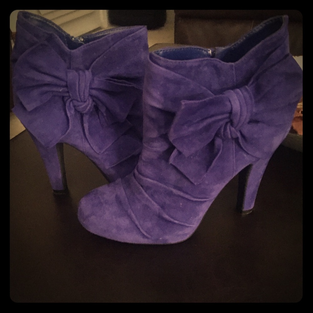 Gianni Bini Suede Ankle Boots