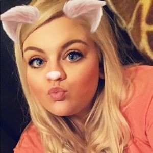 Meet your Posher, Catie