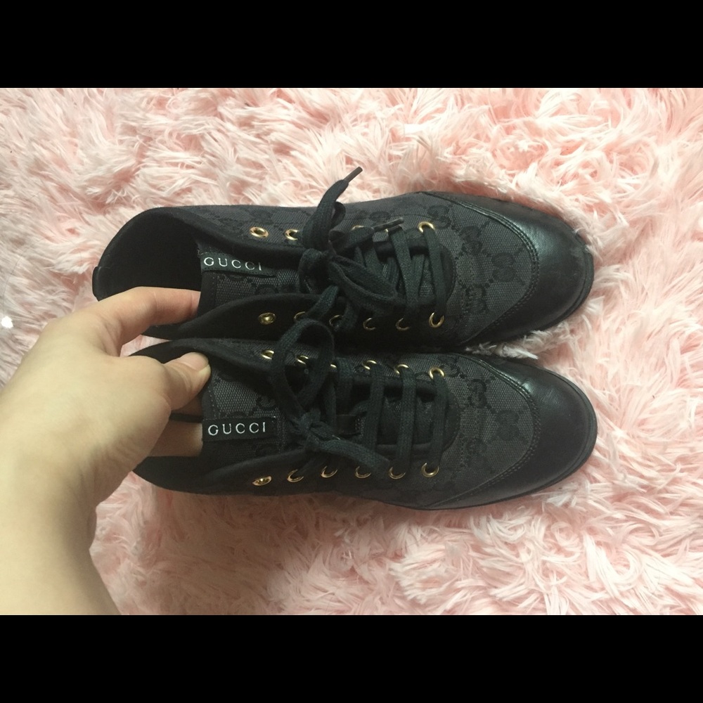 Classic Gucci Sneakers Size7.5