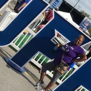 Meet your Posher, Andrea