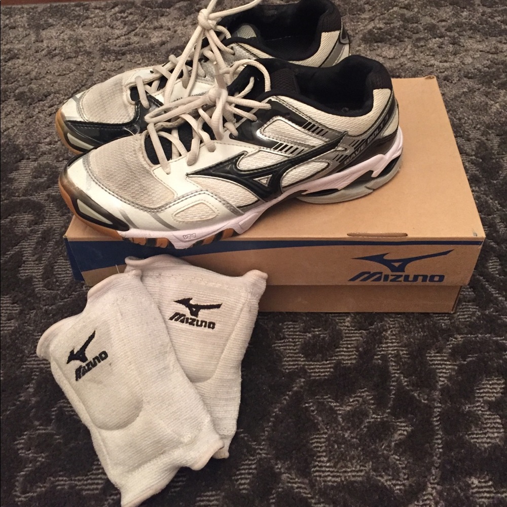 Mizuno Wave Bolt 3 Volleyball shoes