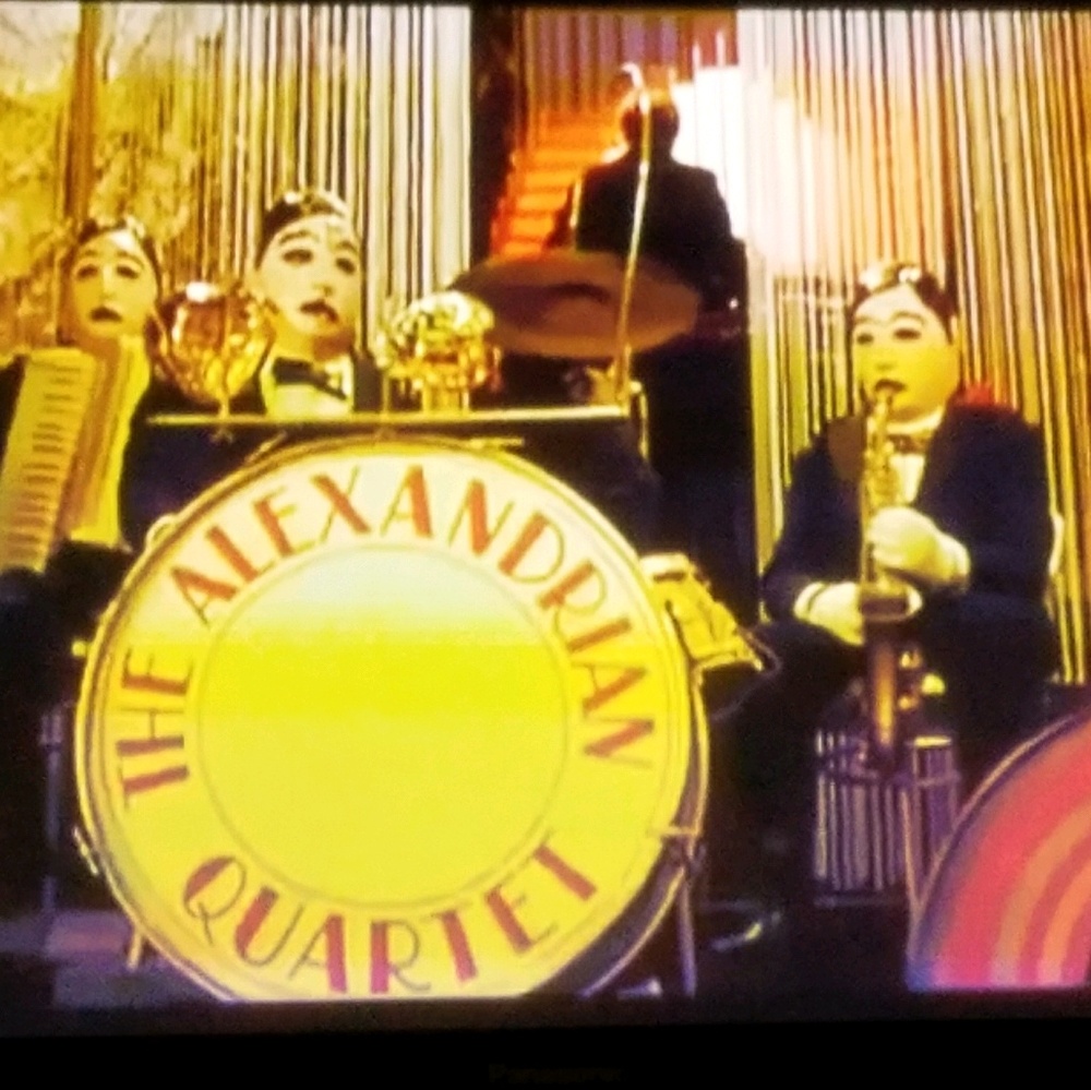 Meet your Posher, Spooky