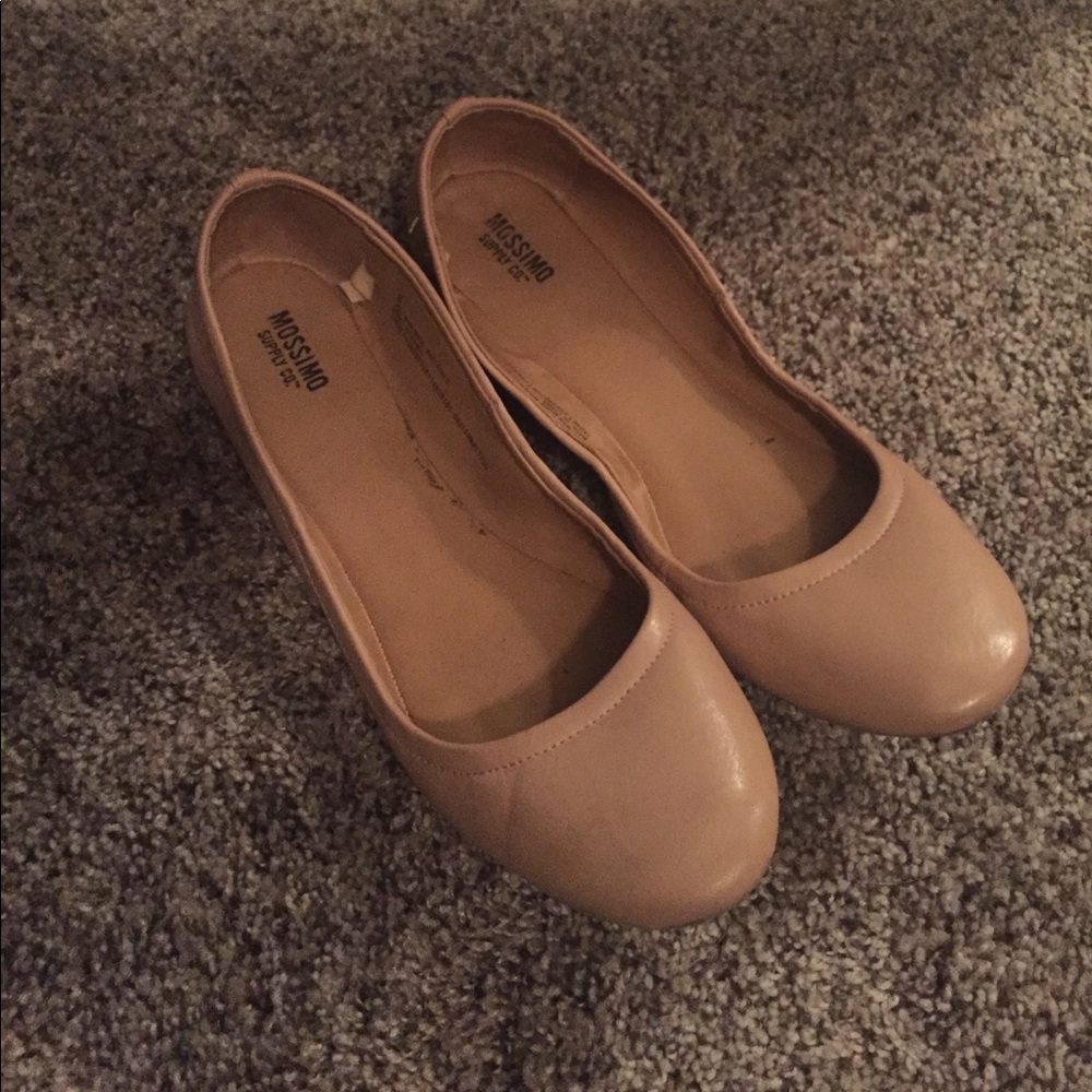 Mossimo Nude Flats