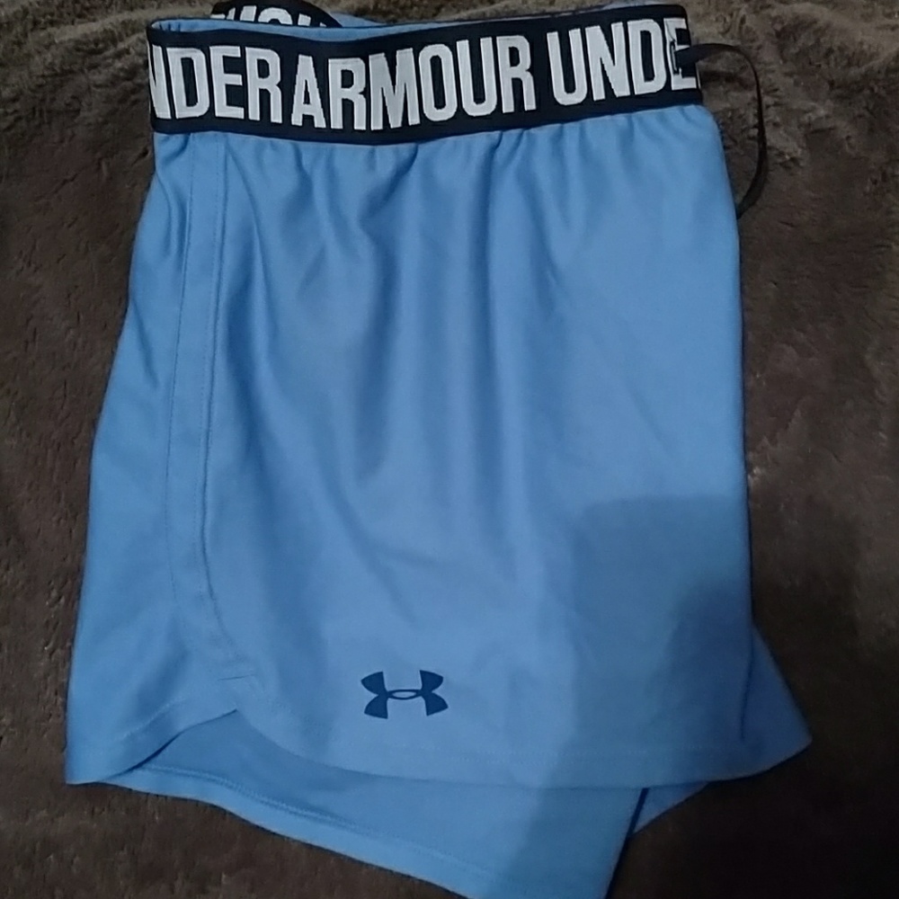 Under Armour jogging shorts ❇️like new ❇️