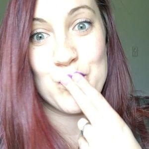 Meet your Posher, Cara