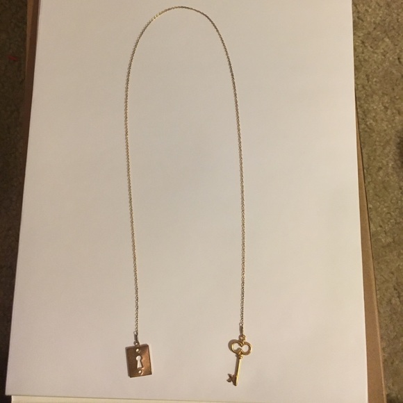Lariat necklace with lock and key - Picture 2 of 4