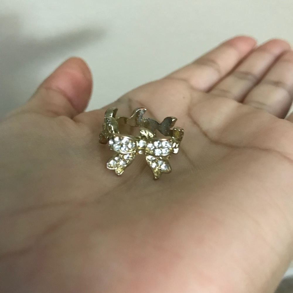 Cute Bow Ring - Picture 4 of 8