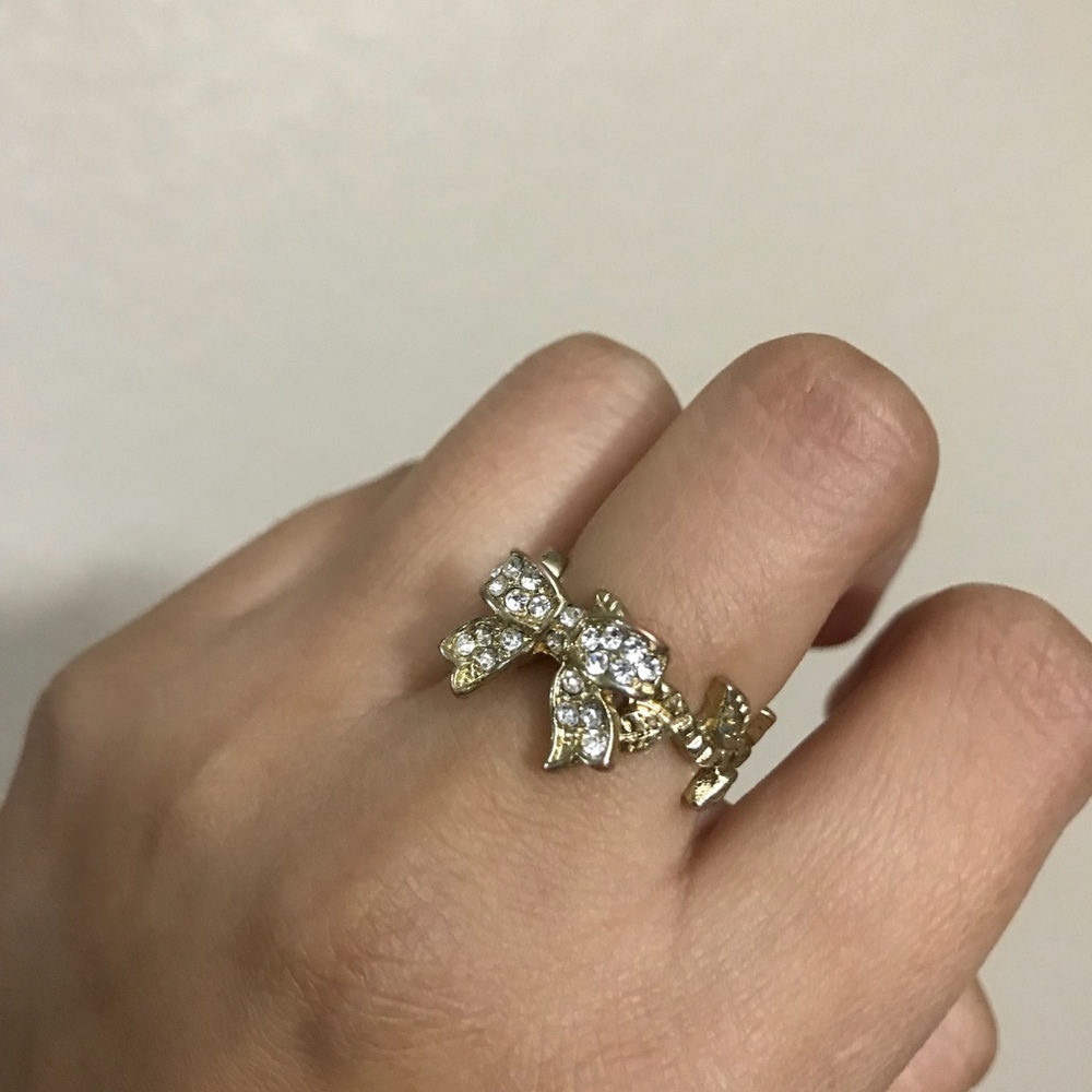 Cute Bow Ring - Picture 7 of 8