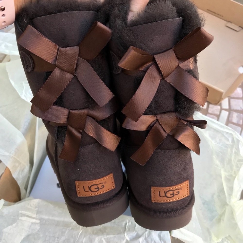 UGG authentic Bailey bow II water resistant sz 10 - Picture 3 of 7
