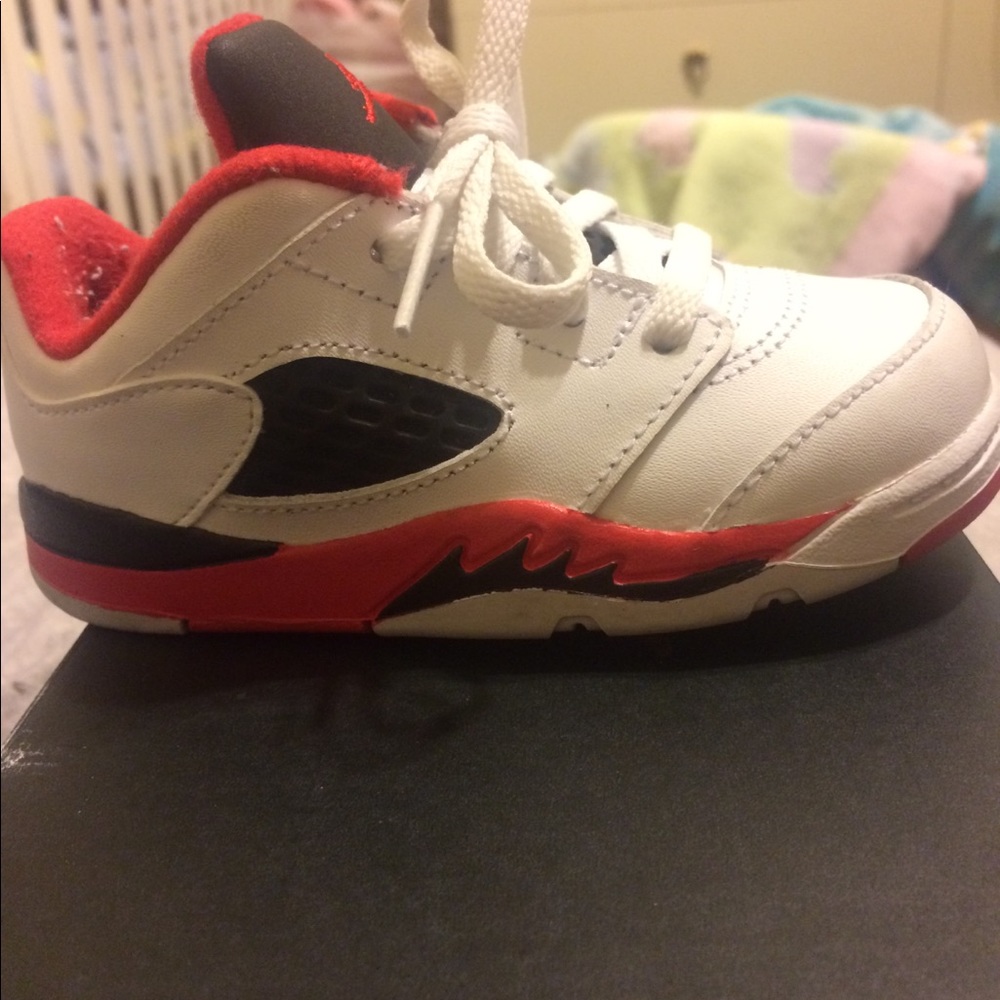 Jordan's Sz 7c