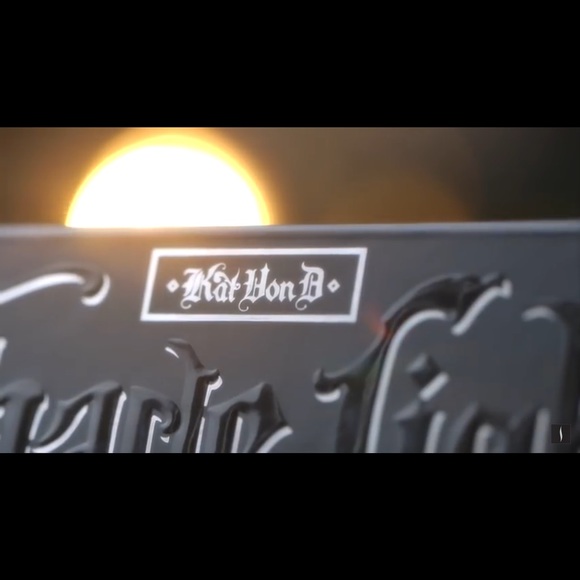 KatVonD ShadeLight Shade&Light Contour Palette NEW - Picture 6 of 8