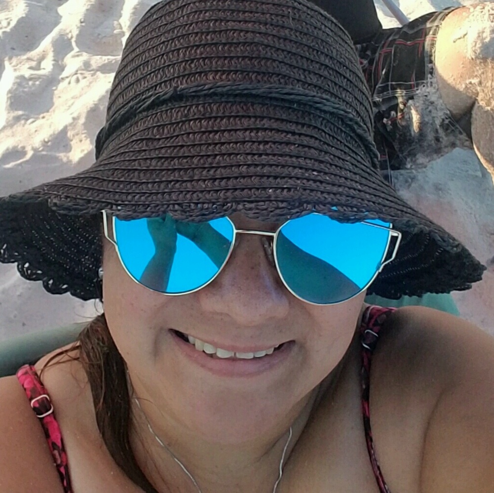 Meet your Posher, Mine