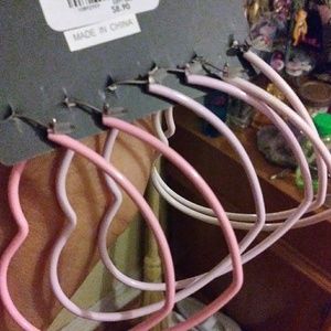 Cute pink earingsNO LONGER HAVE THIS ITEM