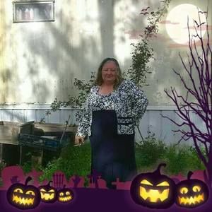 Meet your Posher, Lois