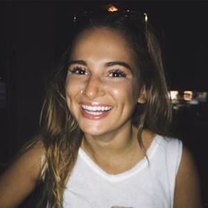 Meet your Posher, Angie