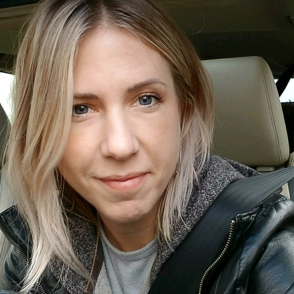 Meet your Posher, Lydia